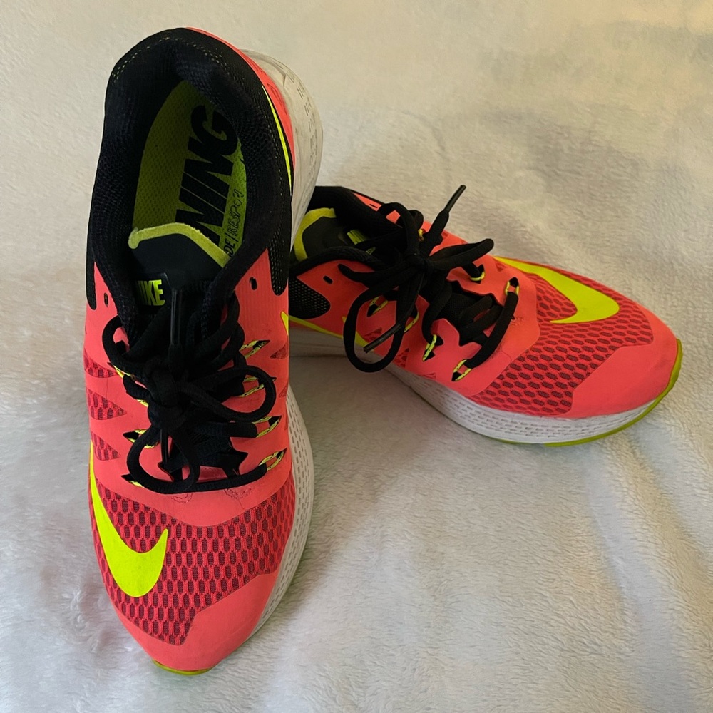 Nike Zoom Elite 7 Neon Pink and Lime Sneakers